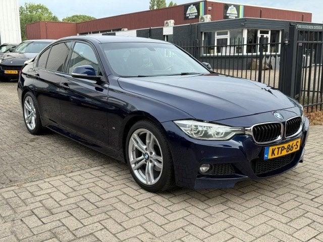 BMW 3-serie 330e Executive M Sport Leer Navi Clima Cruise, Automaat, 1998 cc, Gebruikt, Blauw