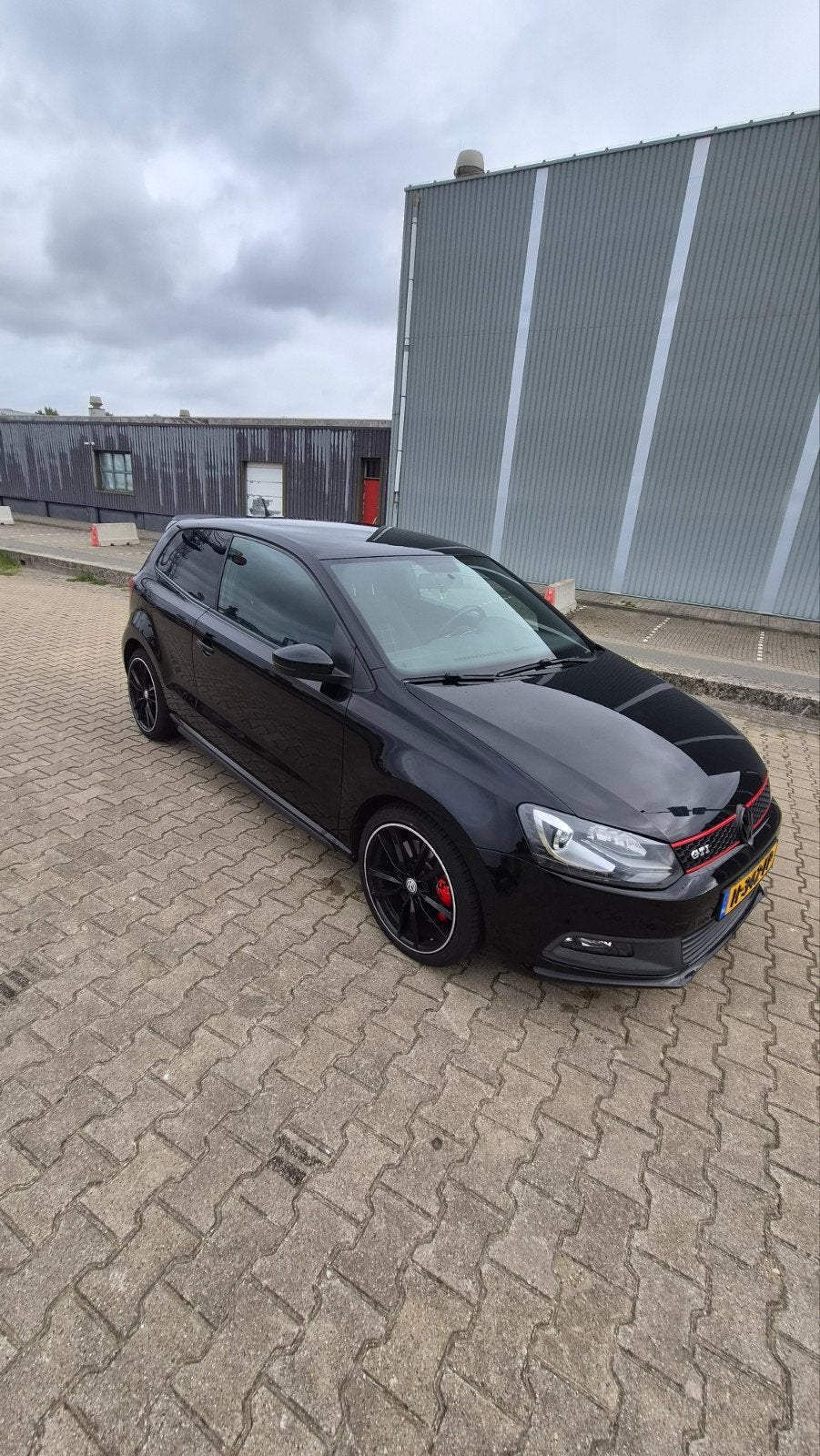 Volkswagen Polo 1.4 TSI 132KW DSG 2014 Zwart, Auto's, 1169 kg, 4 cilinders, 179 pk, Zwart