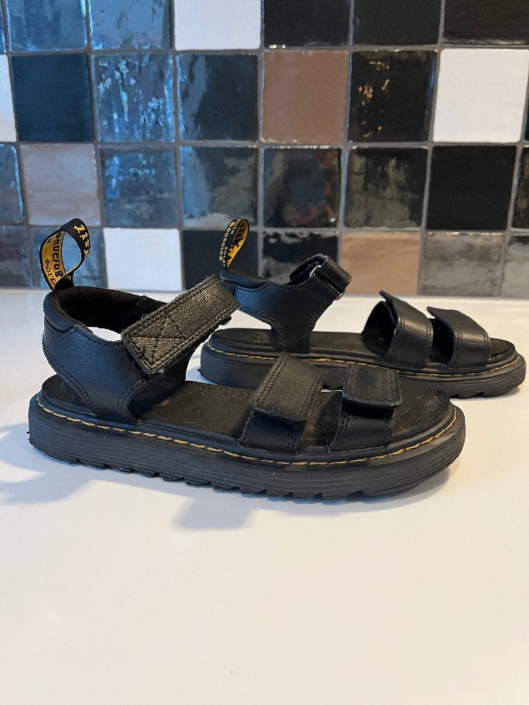 Sandalen Dr Martens maat 35, Kinderen en Baby's, Kinderkleding | Schoenen en Sokken, Dr. Martens, Meisje, Overige typen, Ophalen of Verzenden