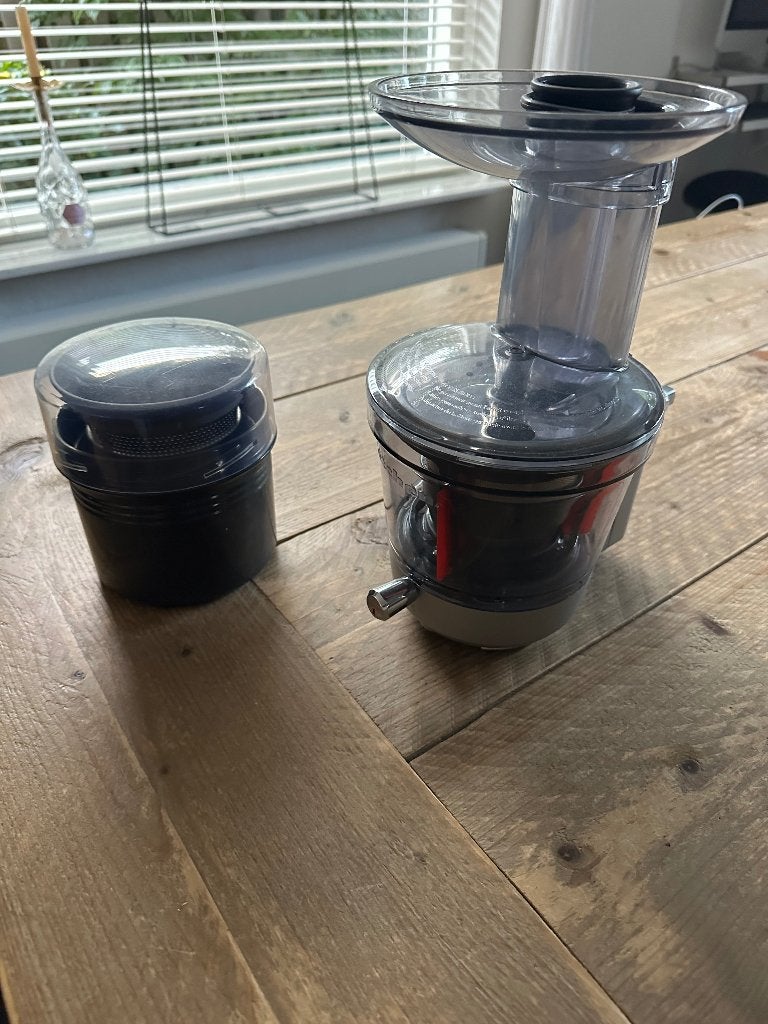 Kitchenaid slow juicer, Witgoed en Apparatuur, Ophalen, Zo goed als nieuw, Elektrisch, Slowjuicer