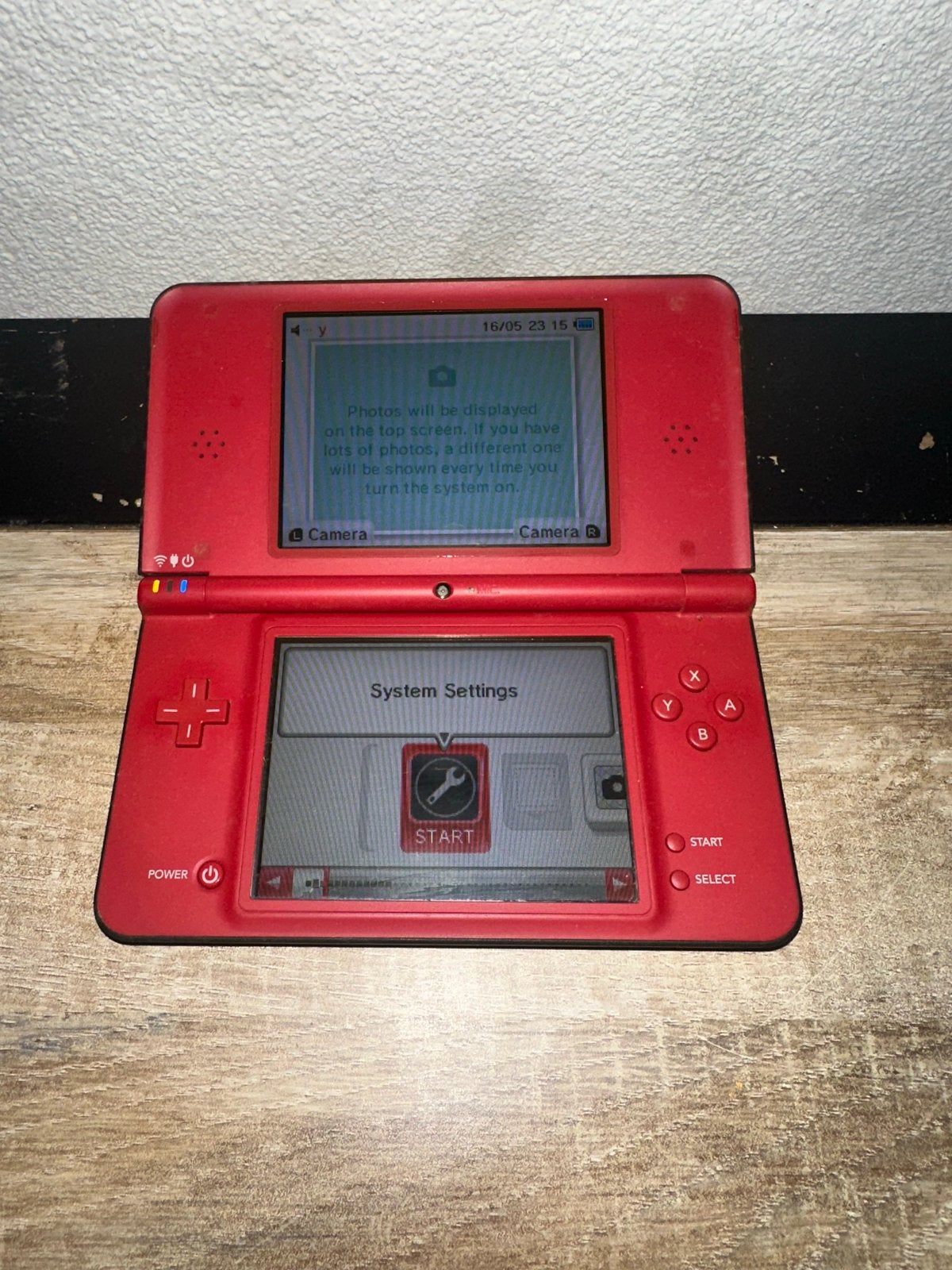 Nintendo DSi XL Super Mario Bros. 25th Anniversary, Spelcomputers en Games, Spelcomputers | Nintendo DS, Ophalen of Verzenden