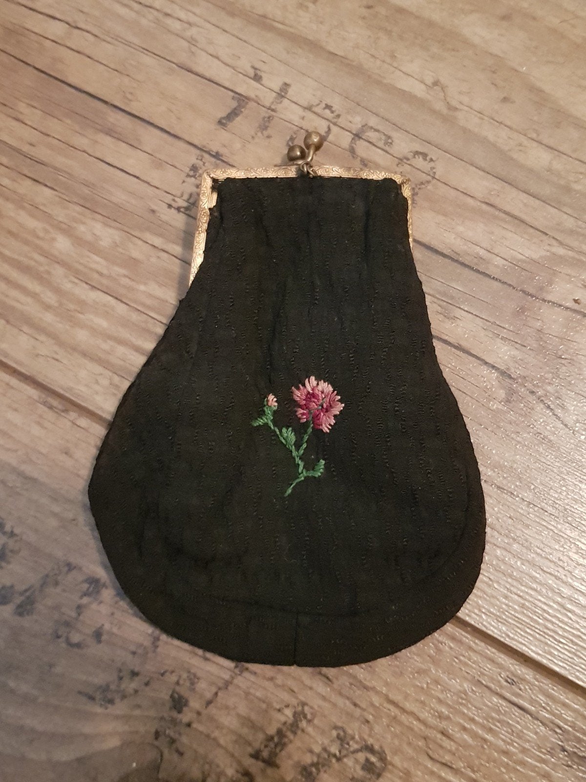 Antieke portomonne geborduurde bloemen, Ophalen of Verzenden, Gebruikt, Zwart, Met knipsluiting