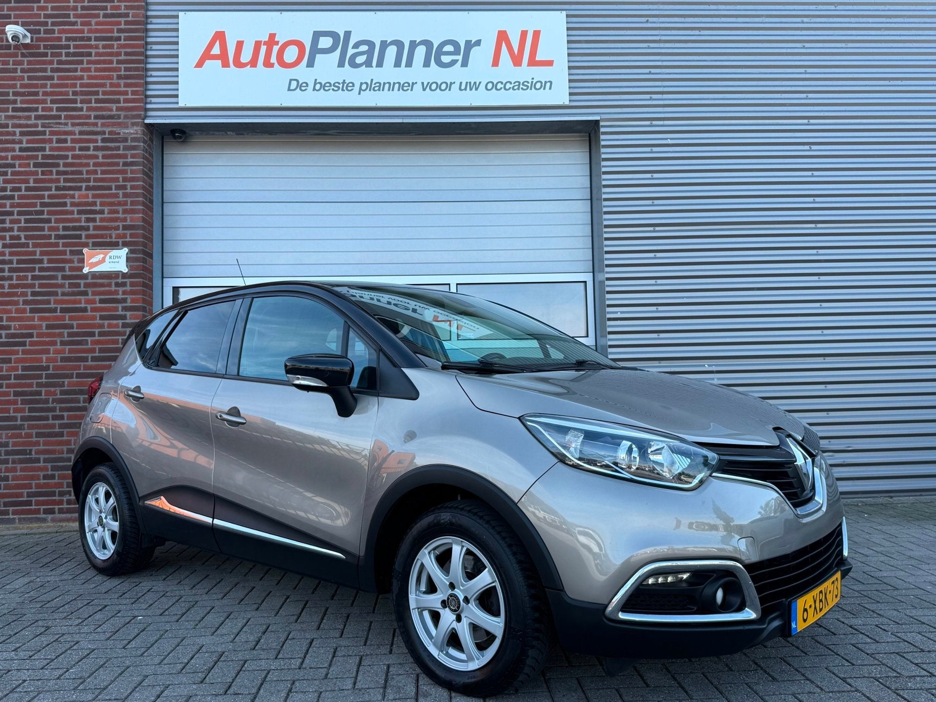 Renault Captur 1.5 dCi Dynamique! Camera! Clima! Navi! PDC!, Euro 5, Stof, Gebruikt, Zwart