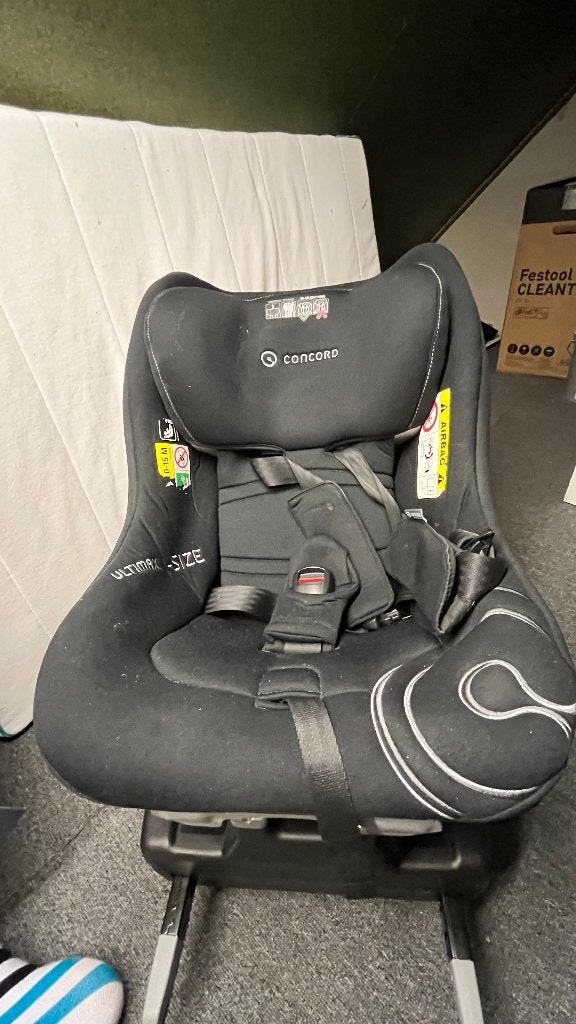 Concord Ultimax i-Size Cosmic Black compleet, 9 t/m 18 kg, Zo goed als nieuw, Isofix, Slaapstand