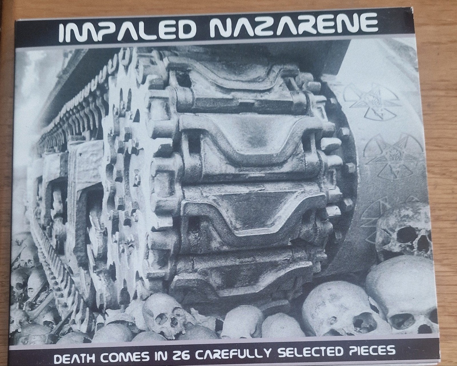 impaled nazarene-death comes in 26 carefully selected pieces, Cd's en Dvd's, Digipak, Ophalen of Verzenden, Zo goed als nieuw