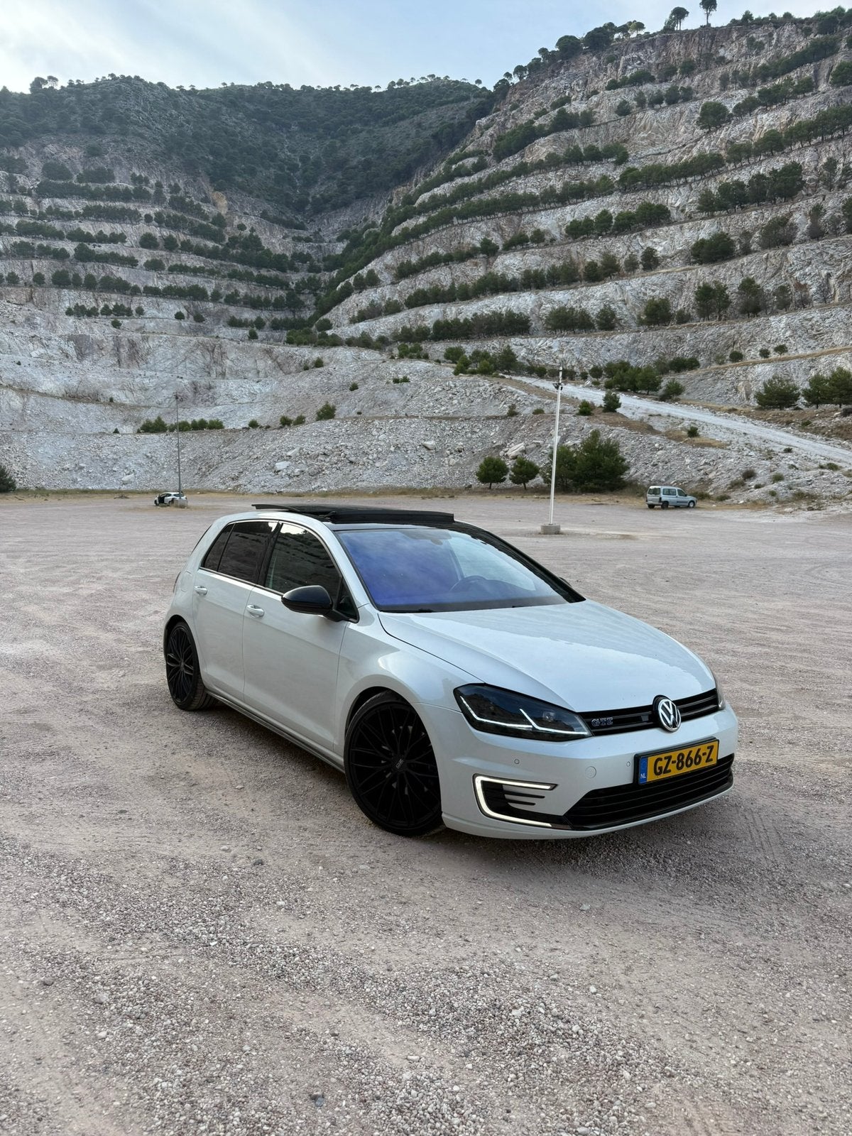 Volkswagen Golf GTE | NAP, Digital, Dealerond, Leder, 7.5, Auto's, Zwart, 4 cilinders, Wit, Leder