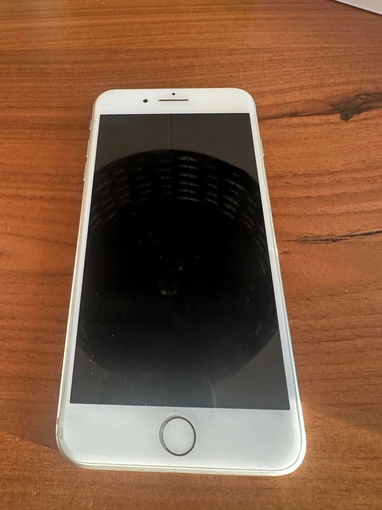 iPhone 8 Plus 64GB Wit - Kleine beschadiging scherm, Telecommunicatie, Mobiele telefoons | Apple iPhone, Ophalen, Gebruikt, Wit