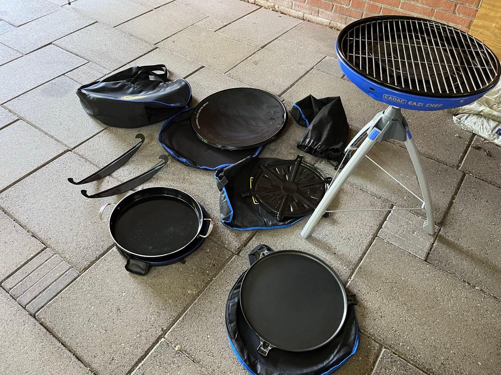Cadac Eazi Chef BBQ met diverse accessoires, Caravans en Kamperen, Kampeeraccessoires, Gebruikt, Ophalen
