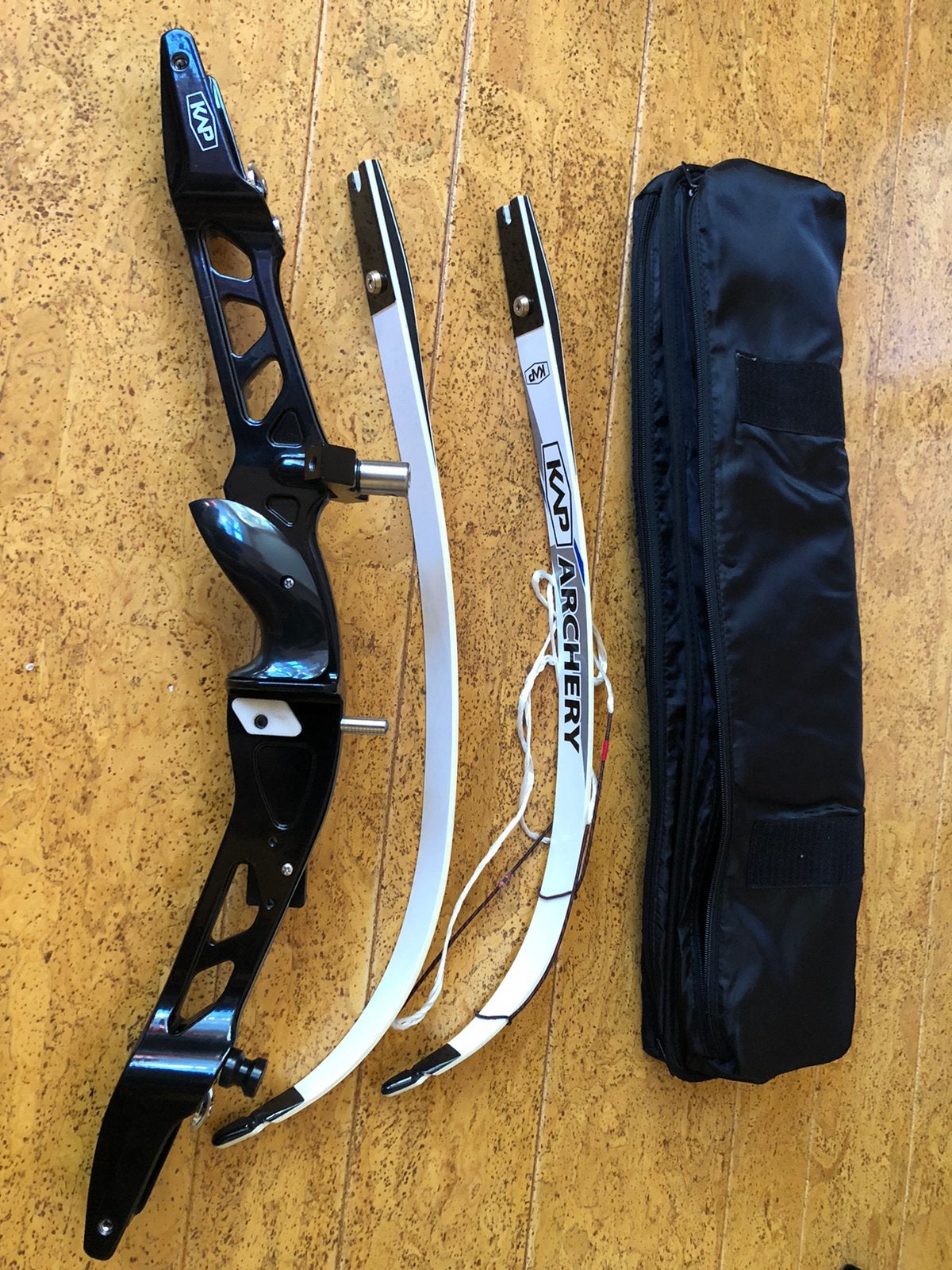 Recurve boog (beginner) - complete set met tas, Sport en Fitness, Handboogschieten, Ophalen, Zo goed als nieuw, Recurveboog