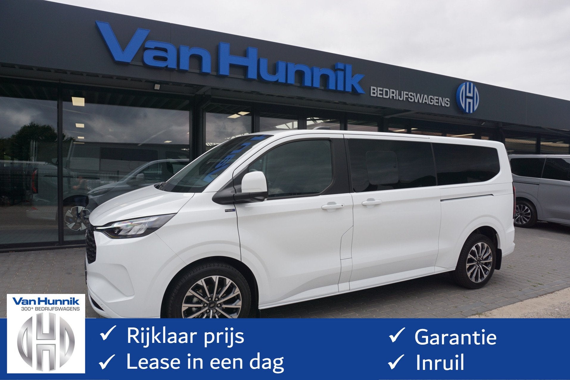 Ford Transit Custom Tourneo 340L 2.5 PHEV 233PK Titanium X P, Auto's, 8 stoelen, 4 cilinders, 1850 kg, Wit
