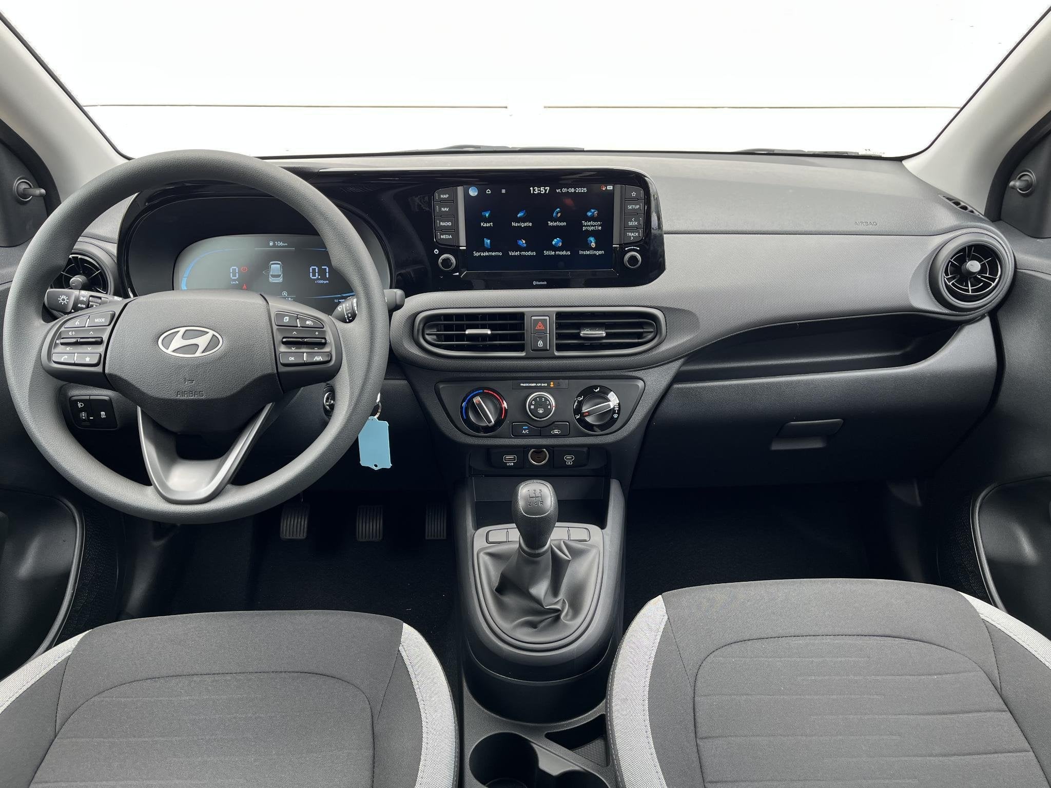 Hyundai i10 1.0 Comfort / Apple Carplay/Android Auto / audio, Voorwielaandrijving, Stof, Euro 6, 899 kg