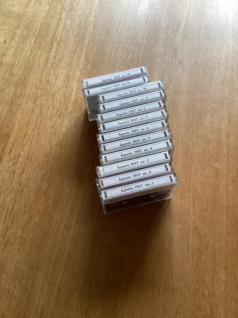 Cassette bandjes topmix 1987, Ophalen of Verzenden, Zo goed als nieuw, Overige genres, 2 t/m 25 bandjes