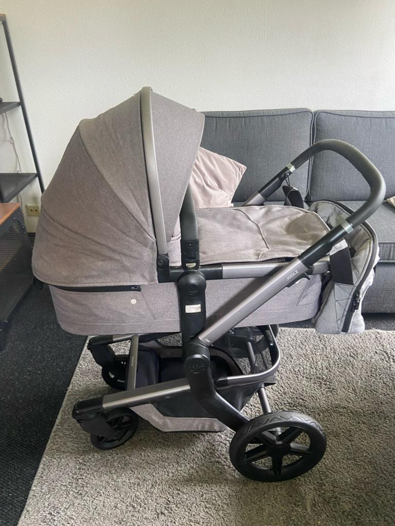 Joolz Day+ Gris Complete Set met Maxi Cosi 360, Zo goed als nieuw, Combiwagen, Met autostoeltje, Ophalen