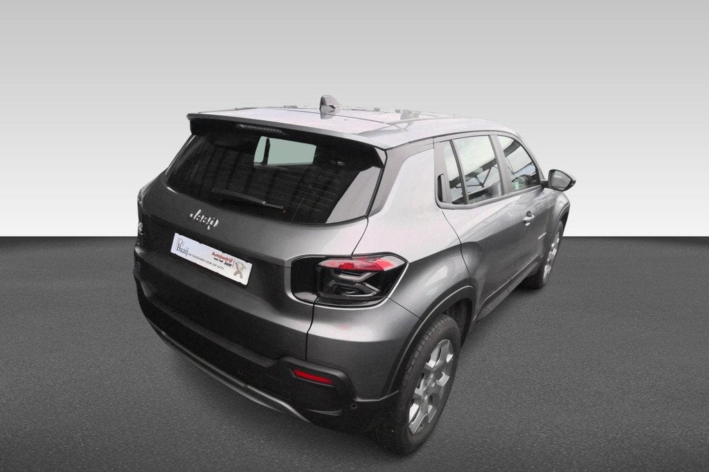 Jeep Avenger Altitude 54 kWh | Wordt verwacht | Adaptive cru, Stof, Gebruikt, Zwart, Met garantie (alle)