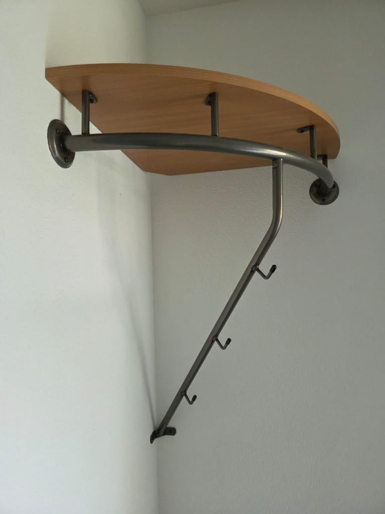 Metalen hoek kapstok met plank, Huis en Inrichting, Wandkapstok, Gebruikt, Ophalen of Verzenden, Minder dan 100 cm