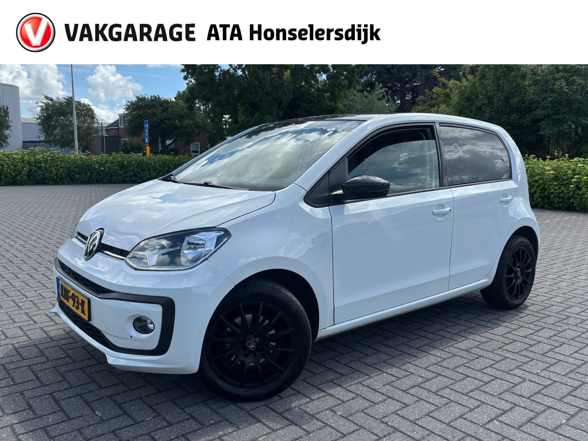 Volkswagen UP! 1.0 BMT high up! | Automaat | Airco | Stoelve, Gebruikt, 840 kg, 4 stoelen, Wit