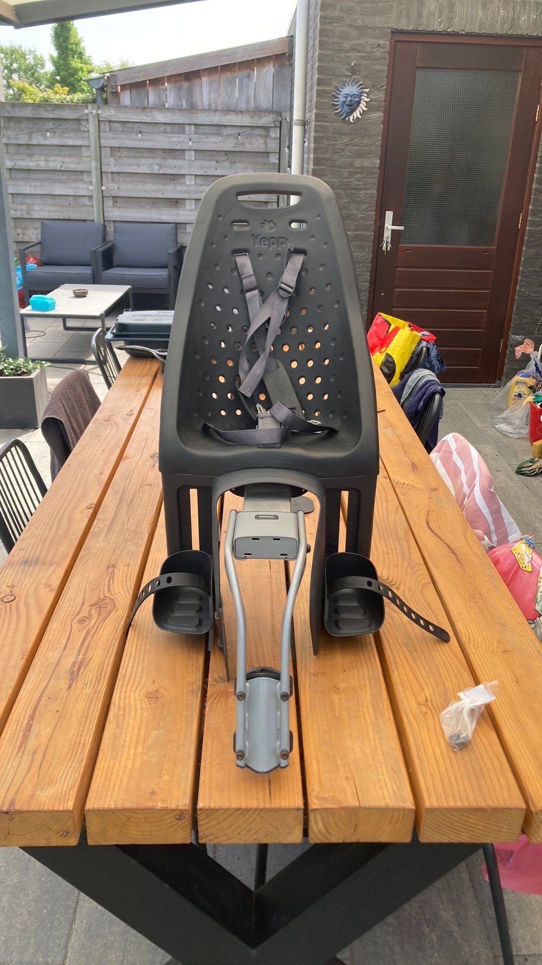 Fietsstoel Yepp voor achterop, Fietsen en Brommers, Fietsaccessoires | Fietsstoeltjes, Ophalen, Achterzitje, 9 t/m 18 kg, Gebruikt