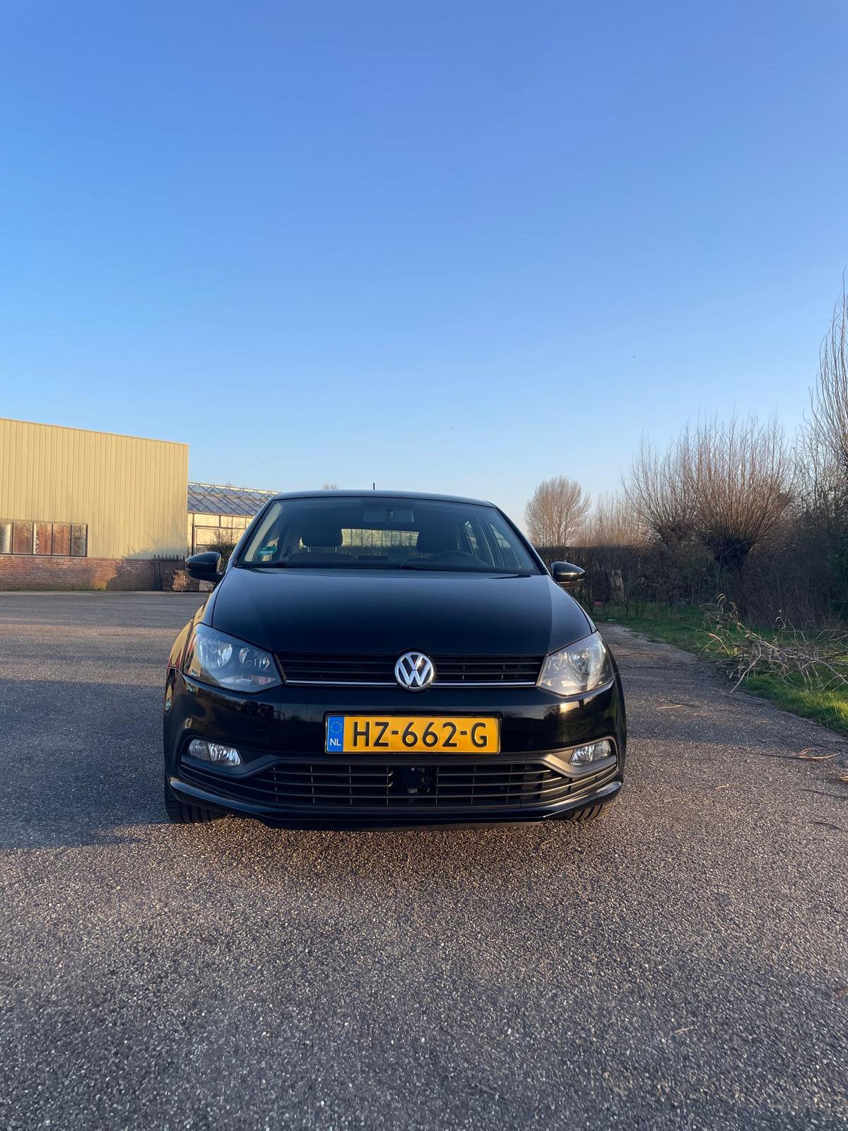 Volkswagen Polo 1.0 MPI 44KW 2014 Zwart, Auto's, Voorwielaandrijving, 40 €/maand, Zwart, Handgeschakeld
