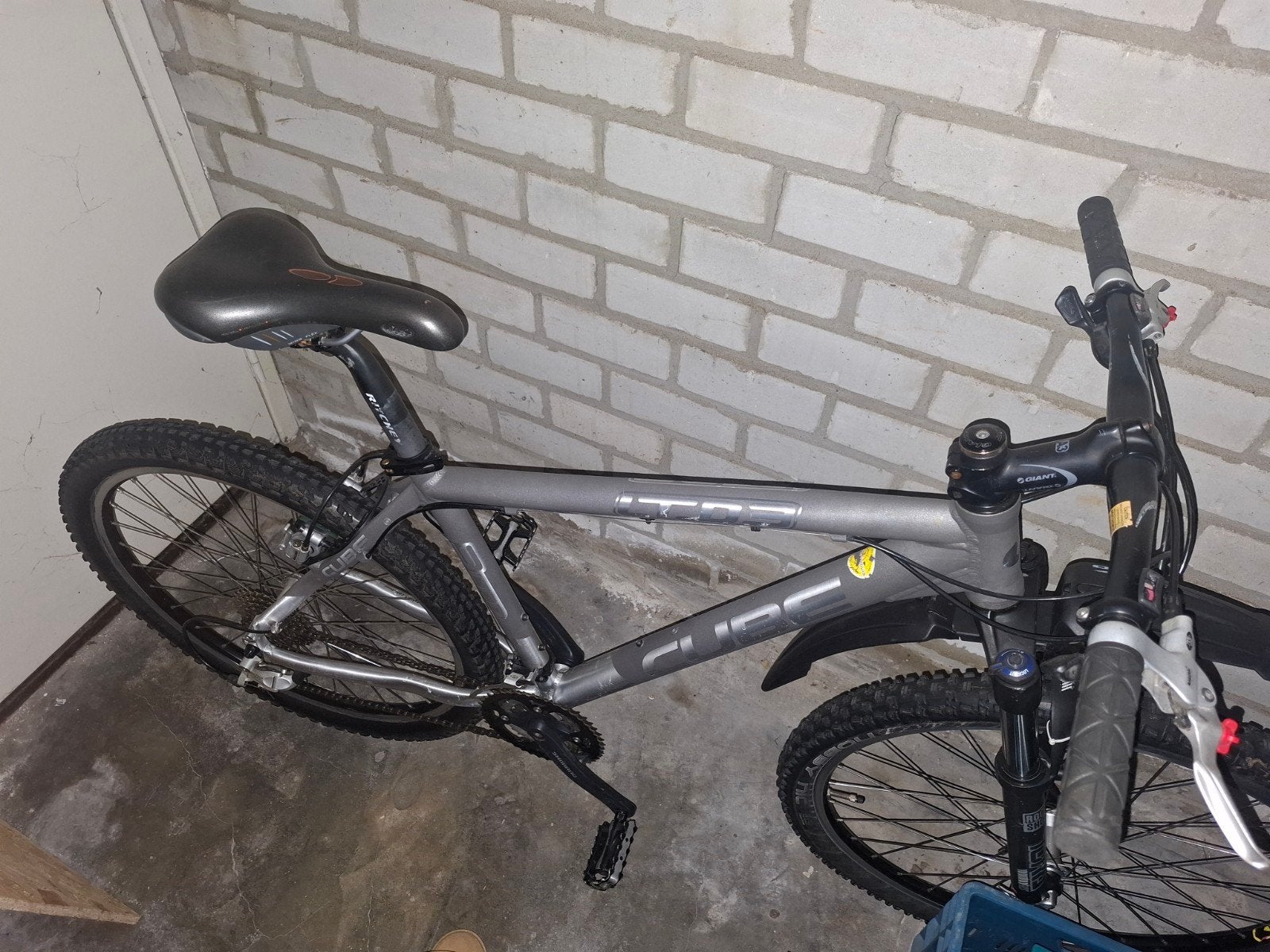 Cube mountainbike 26", grijs, inclusief slot, Gebruikt, Hardtail, Heren, Schijfrem
