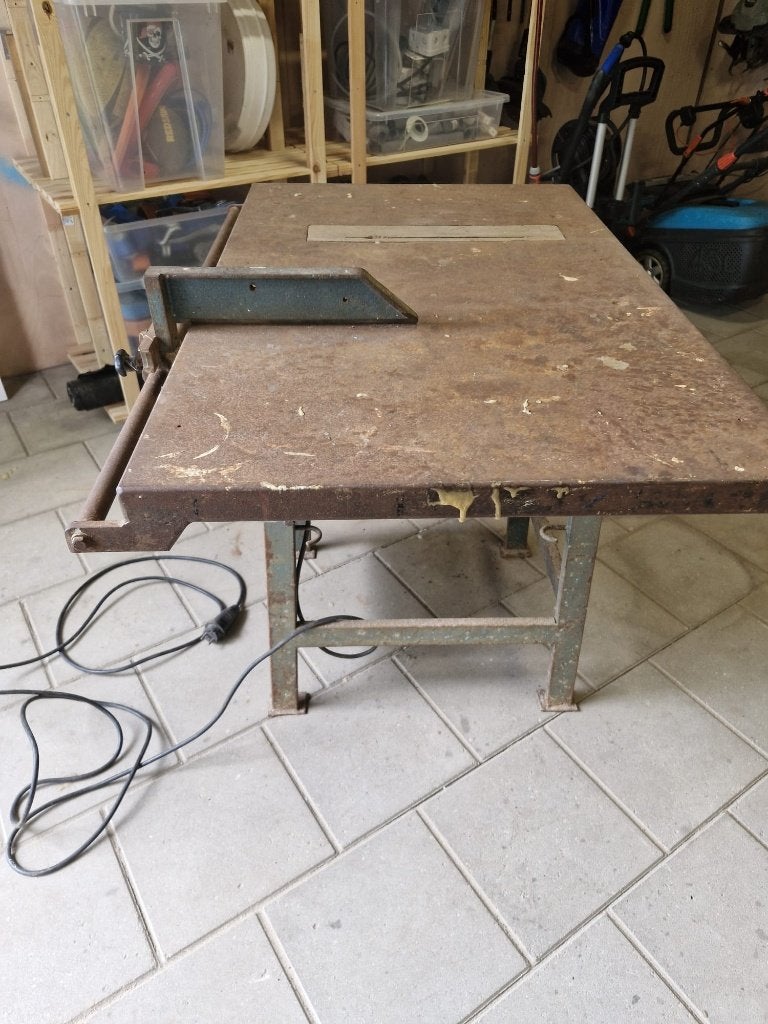 Oude robuuste cirkelzaag - Tafelzaag, Doe-het-zelf en Verbouw, Gebruikt, Cirkelzaag, 600 tot 1200 watt, Ophalen of Verzenden