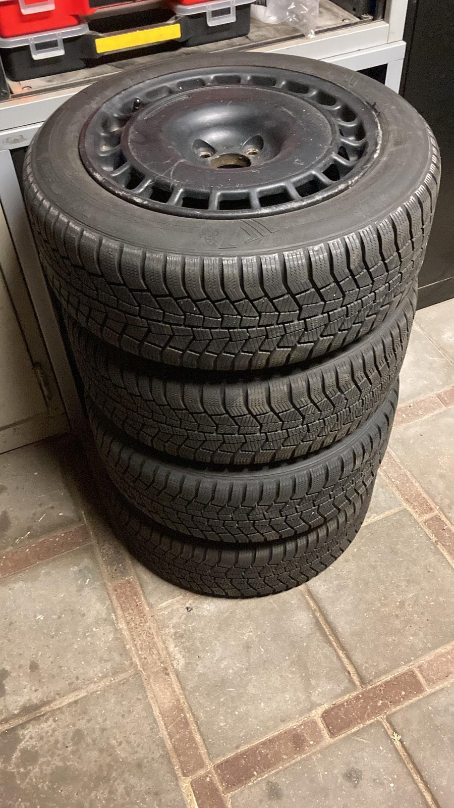 Compomotive th1570 4x100 57,1 et30 7x15, Ophalen