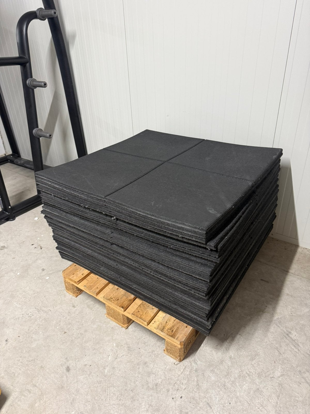 28m2 rubberen matten / fitness tegels / 1m2 , gym , rubber, Ophalen, Benen, Overige typen, K