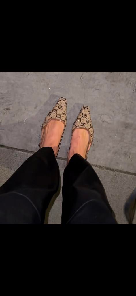 Gucci hakken, Ophalen of Verzenden, Zo goed als nieuw, Zwart