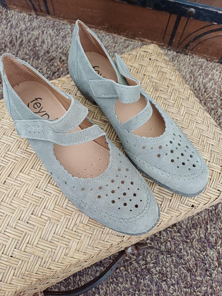 Feyn ecru leren klittenband open schoenen maat 41, Kleding | Dames, Schoenen, Ophalen of Verzenden