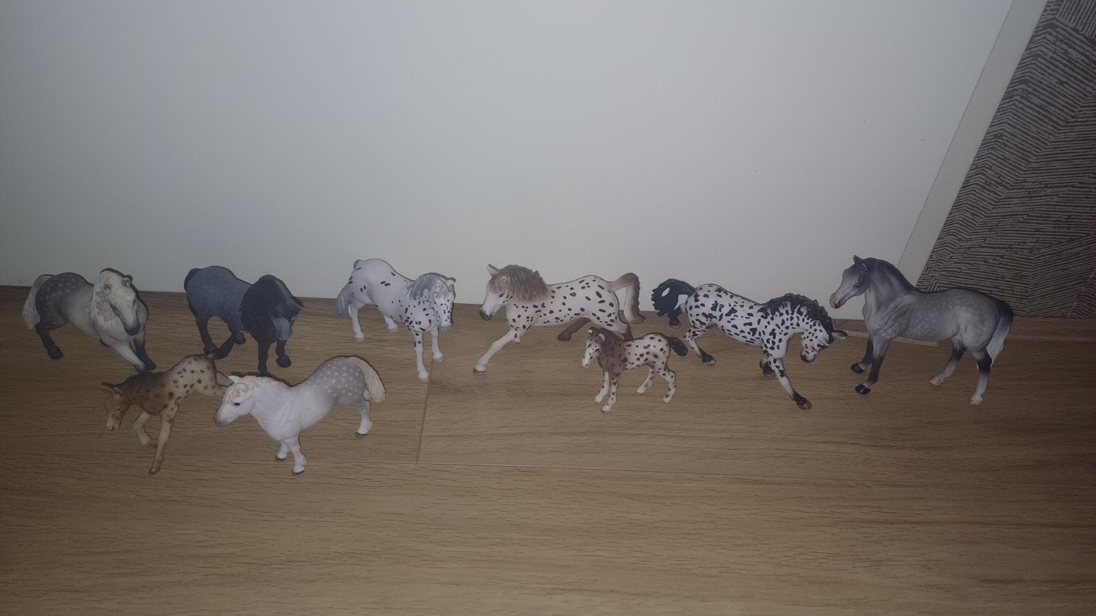 Heel veel Shleich paardjes. €4 en €6 per stuk, Ophalen of Verzenden, Zo goed als nieuw, Paard, Beeldje of Figuurtje