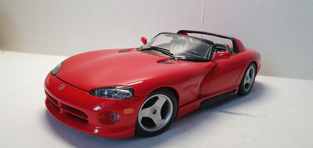 Bburago Dodge Viper RT/10 rood 1:18, Hobby en Vrije tijd, Ophalen of Verzenden, Zo goed als nieuw, Auto, Bburago