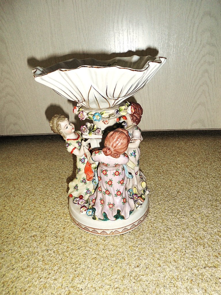 Schitterende porseleinen Fruitschaal met kinderen, Antiek en Kunst, Ophalen