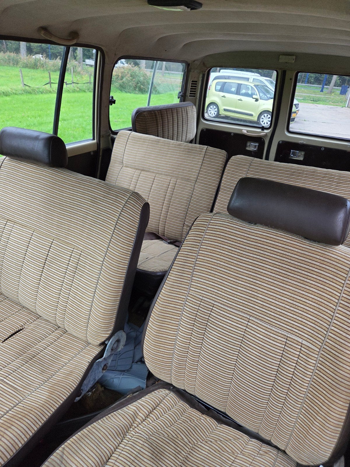 Toyota Landcruiser fj60 1984 airco 9 personen ( hj60 hj61 ), foto 12