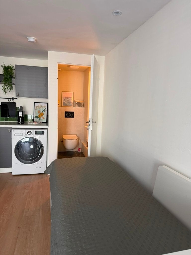 Studio for Rent, Huizen en Kamers, Minder dan 20 m², Amsterdam