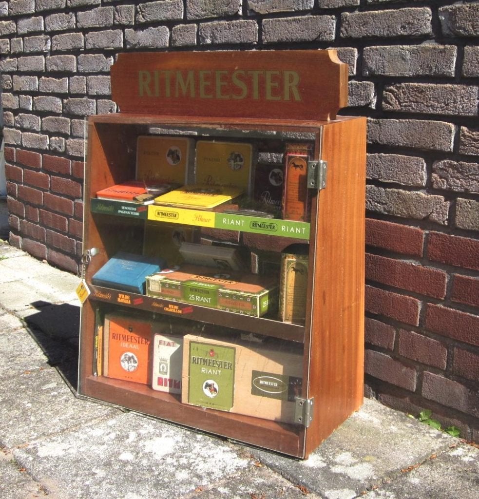 ritmeester winkel vitrine kastje, Ophalen, Zo goed als nieuw, Overige typen