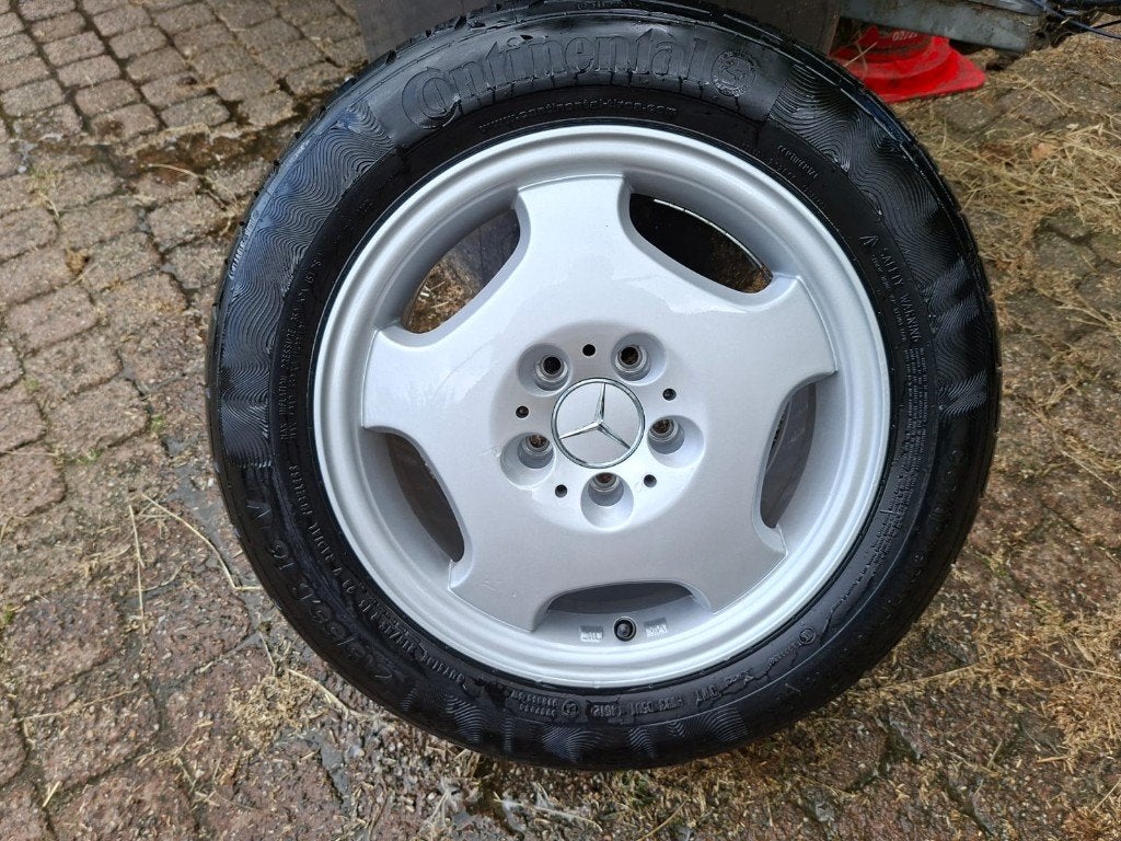 Mercedes lm velgen met band, Continental Conti Premium ± 8mm, Auto-onderdelen, Banden en Velgen, Ophalen, 16 inch, Banden en Velgen