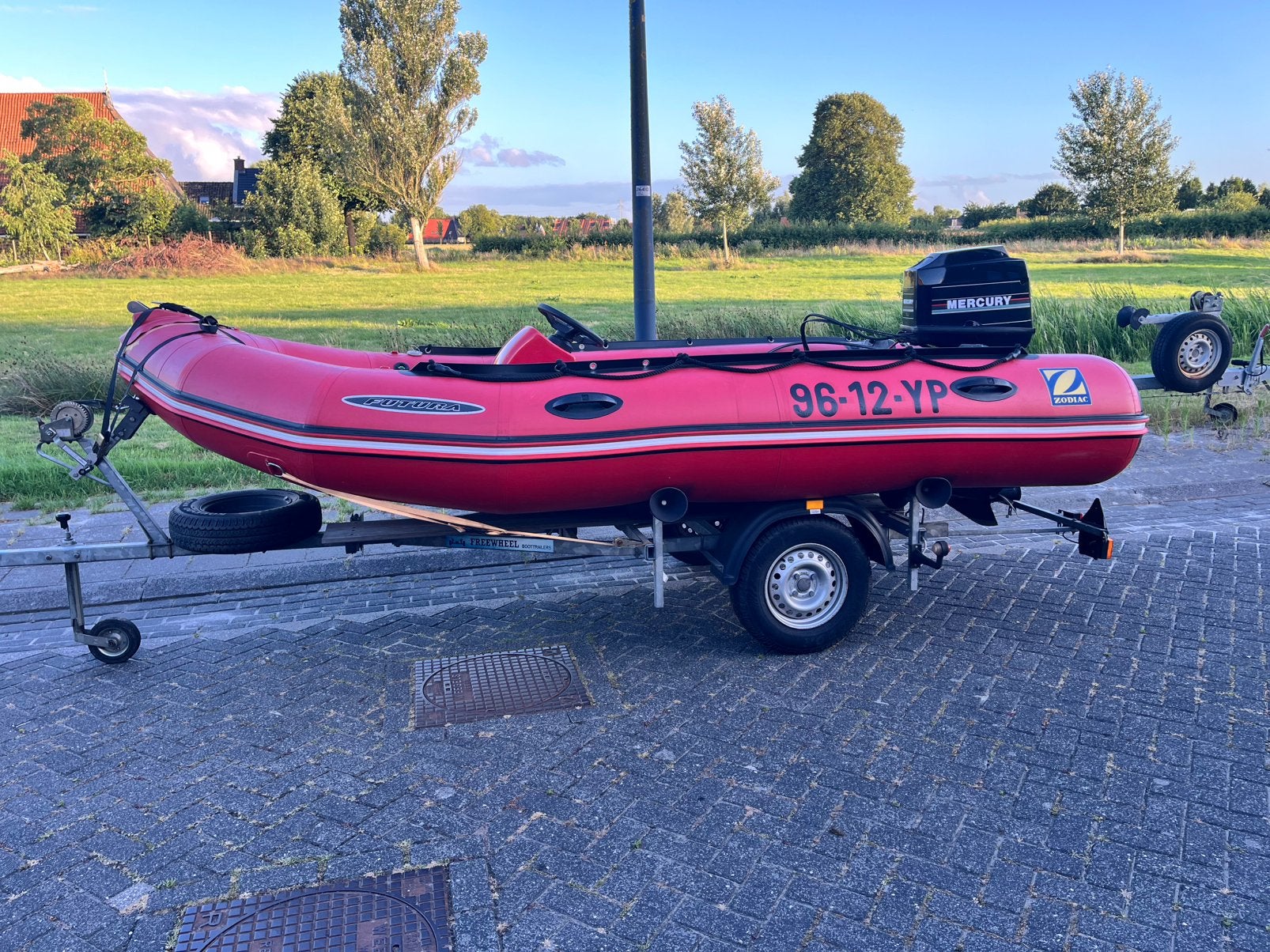 Zodiac futura mk2 420 mercury 40pk freewheel trailer, Watersport en Boten, Ophalen, Aluminium, Gebruikt, Stuurconsole
