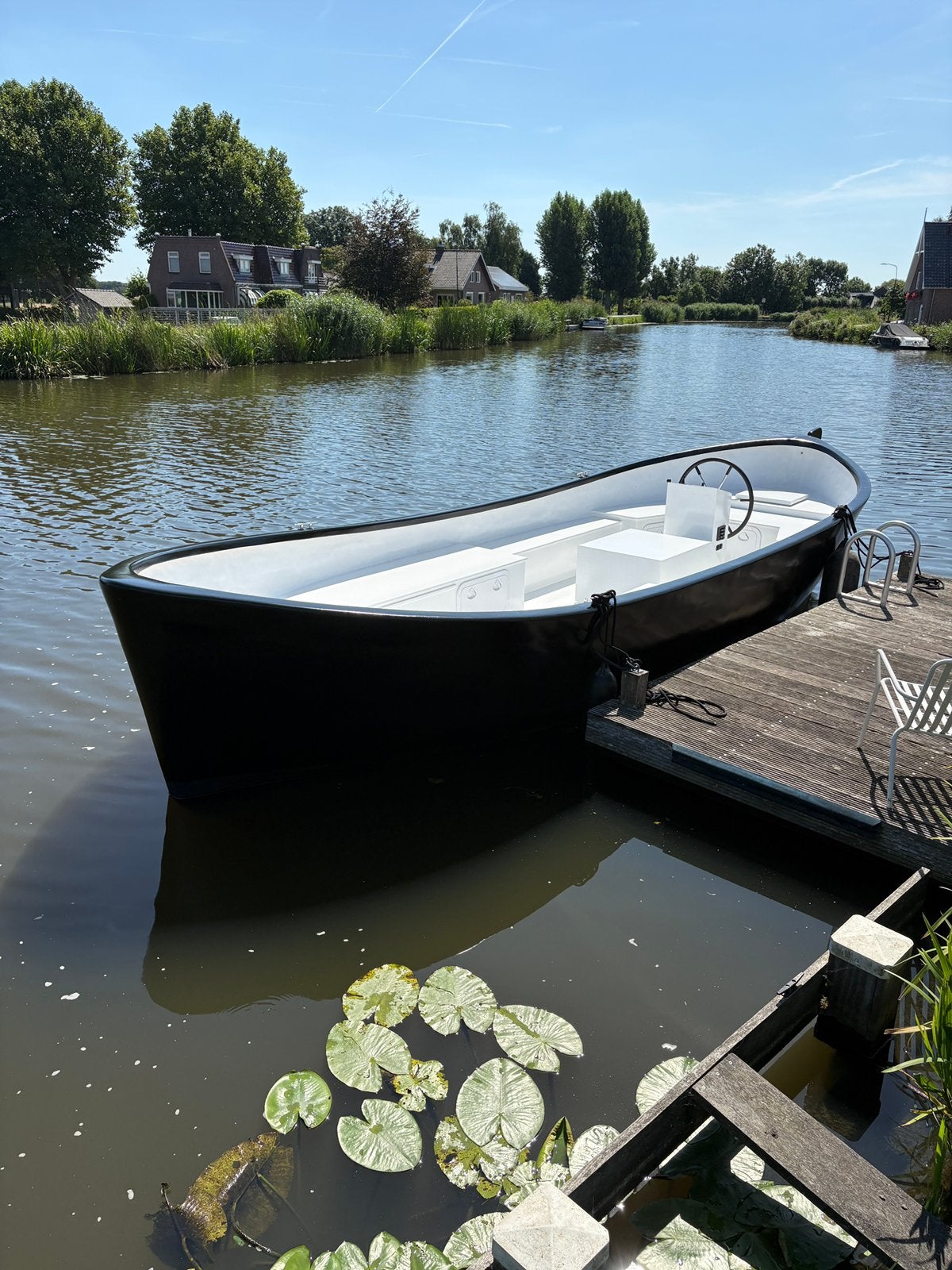 Reddingssloep complete refit met nieuwe 27pk en boegschroef, Watersport en Boten, Binnenboordmotor, Boegschroef, Zo goed als nieuw
