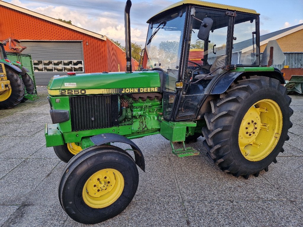 John deere   2250 mc 1140  6115R, John Deere, Gebruikt, Ophalen of Verzenden, Tot 80 Pk