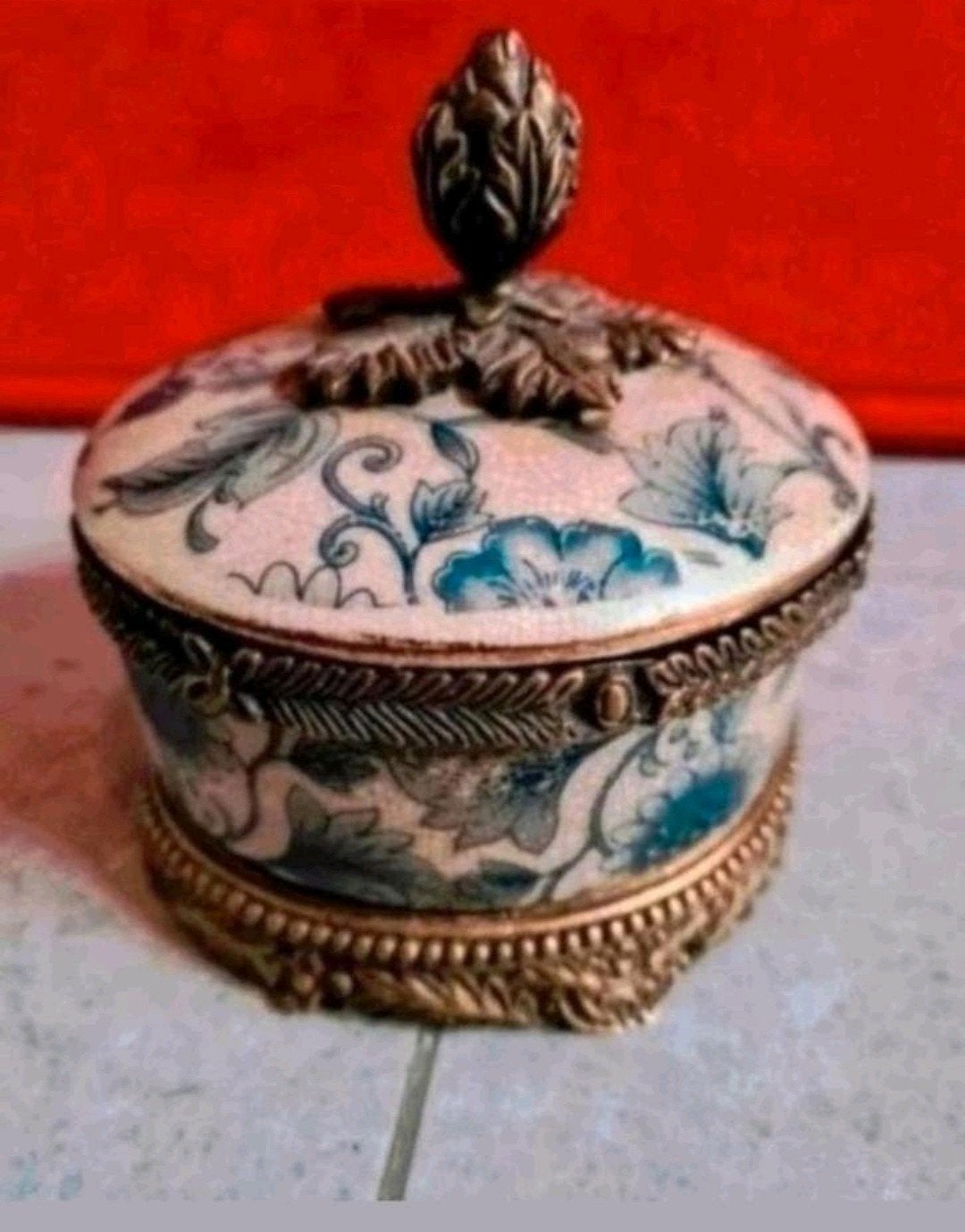 Antiek Rococo potje porselein, messing, Antiek en Kunst, Ophalen of Verzenden