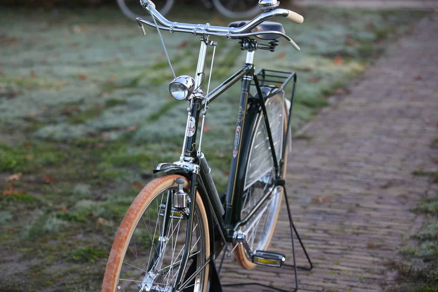 Gezocht: Dames en Heren Gazelle fiets - Klassieke stadsfiets, Fietsen en Brommers, Fietsen | Dames | Damesfietsen, Ophalen, Terugtraprem