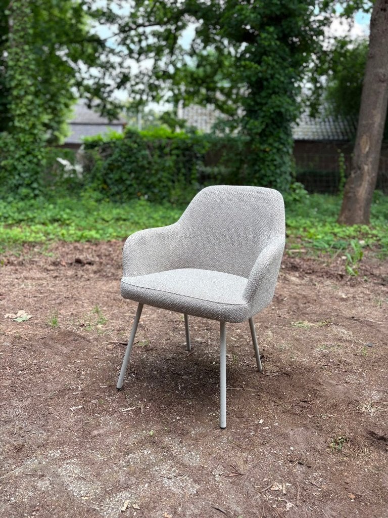 Lola Vergaderstoel (2 stuks), Huis en Inrichting, Stoelen, Zo goed als nieuw, Twee, Metaal, Stof, Overige kleuren, Ophalen