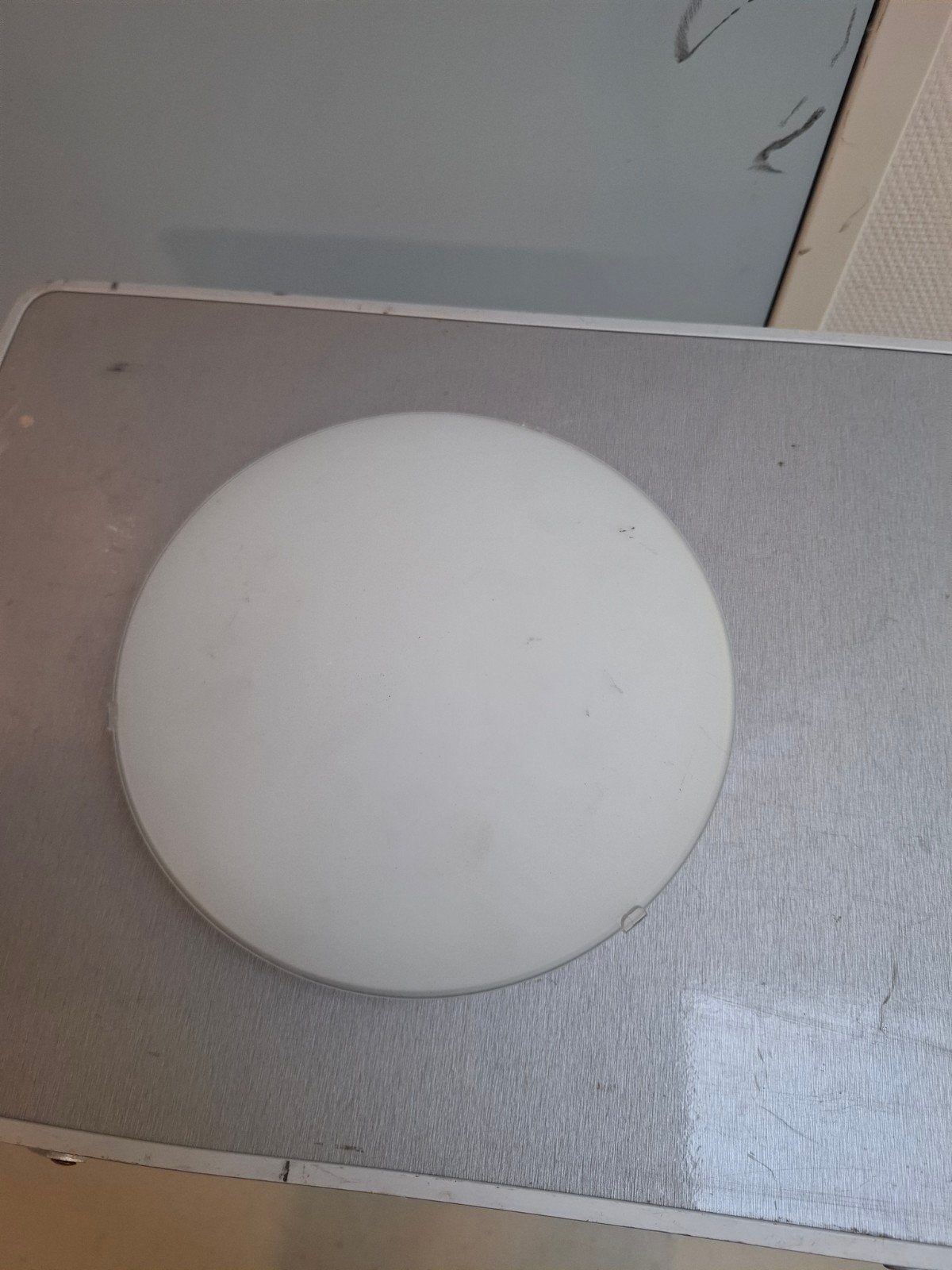 Witte Plafondlamp met E27 Fitting - Zo goed als nieuw, Kunststof, Zo goed als nieuw, Wit, Plafondlamp