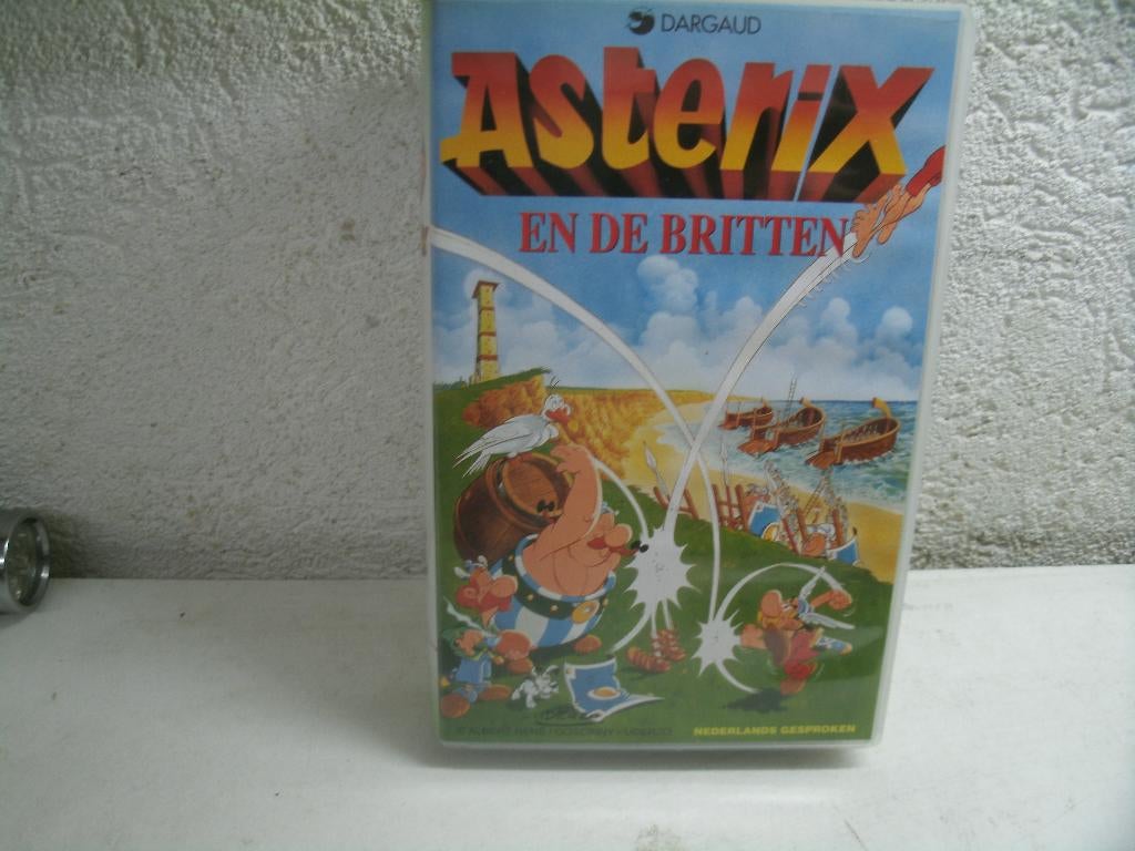 vhs 196a asterix en de britten ned gespr, Cd's en Dvd's, Alle leeftijden, Ophalen of Verzenden, Gebruikt