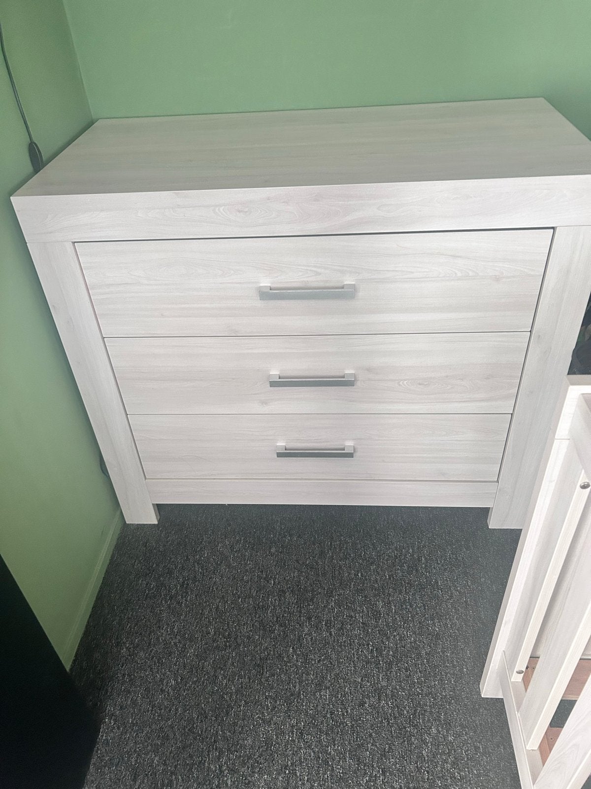 Commode en ledikant eventueel matras, Ophalen, Gebruikt, 70 tot 85 cm, Lattenbodem