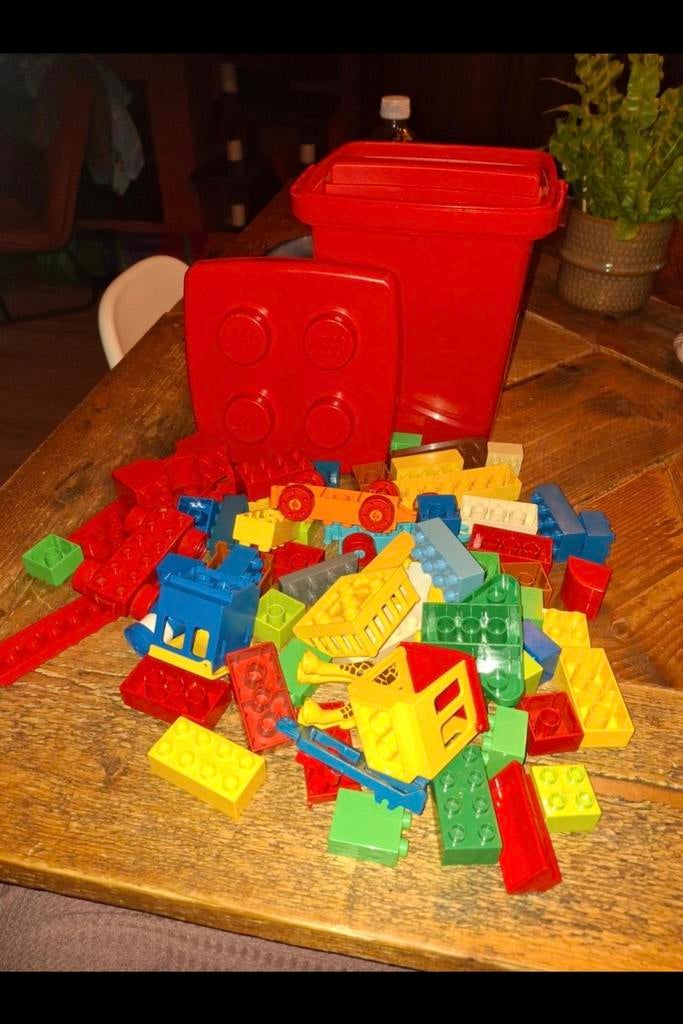 4x bakken met Duplo en/of Lego (oud en nieuw), Gebruikt, Ophalen of Verzenden, Duplo, Losse stenen
