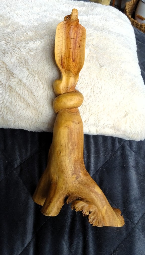 Houtgesneden Cobra Slang Beeld op Parasiet Hout Voet, Overige onderwerpen, Houtsnijwerk, Verzenden, 20 - 50 cm