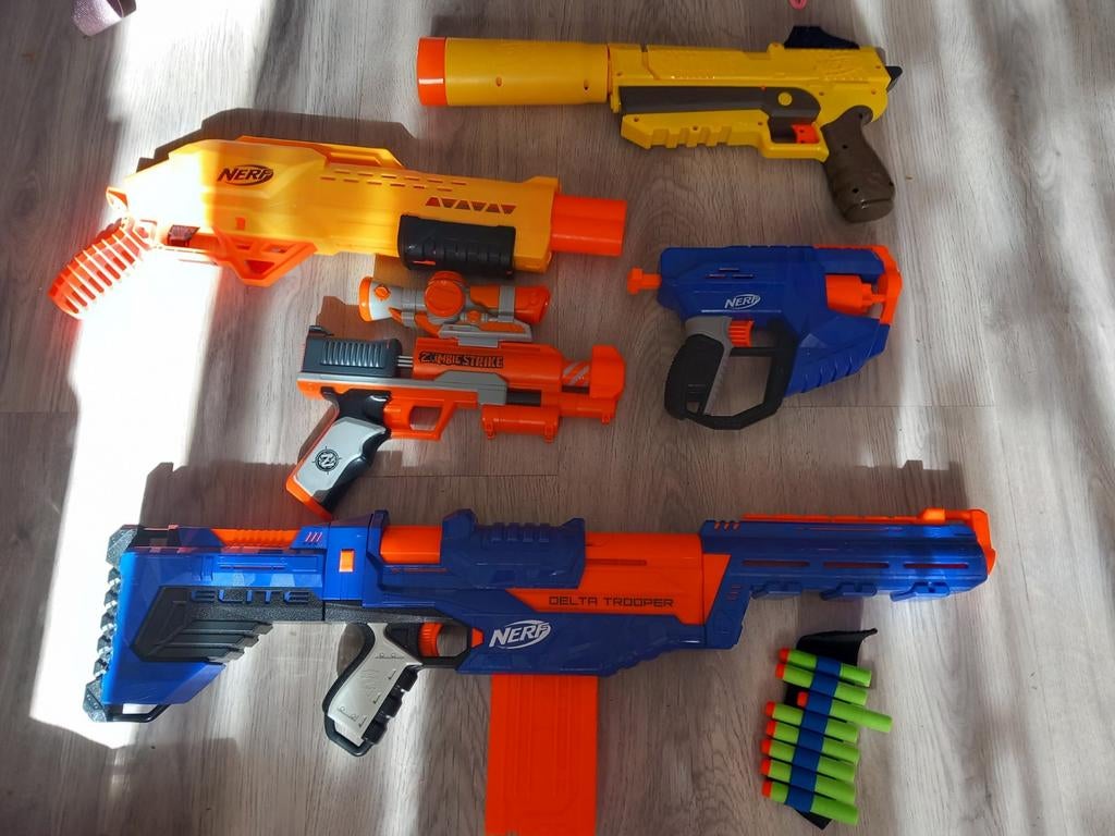 Nerf pistolen, Kinderen en Baby's, Speelgoed | Buiten | Actiespeelgoed, Ophalen of Verzenden