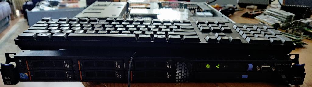 IBM System-x-3550-M2 12-5, Computers en Software, Servers, Ophalen, Gebruikt, 2 tot 3 Ghz, Hot swappable onderdelen