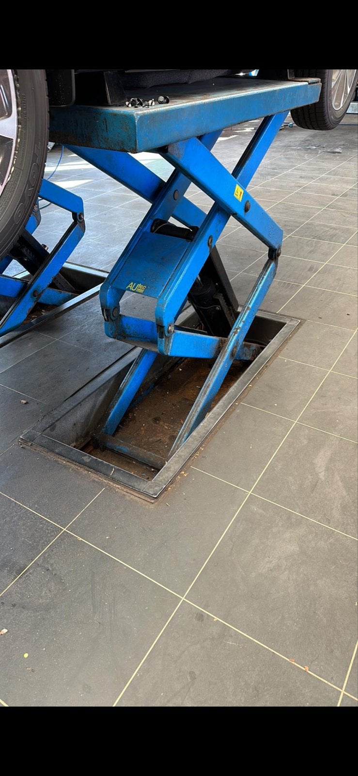 Autec schaarbrug - Professionele hefbrug voor garages, Auto diversen, Ophalen of Verzenden