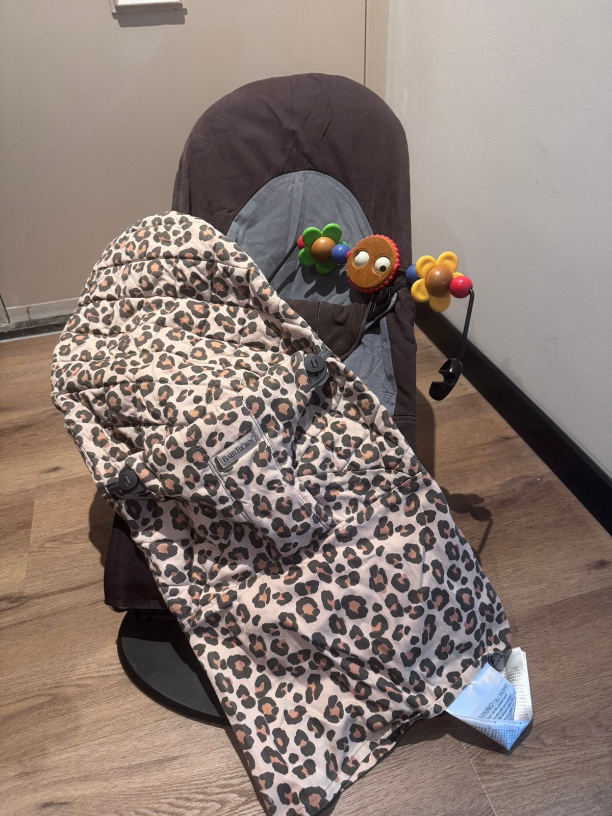Baby bjorn wipstoel inclusief speelboog en twee hoezen, Kinderen en Baby's, Wipstoel, Ophalen, Overige merken, Verstelbaar